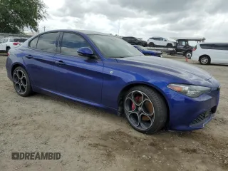 2022 Alfa Romeo Giulia Veloce z VIN ZARFAMBN1N7655182, wystawiony jako Copart lot #53200875 z przebiegiem 50 208 mil mil oraz Szkoda całkowita • Salvage title. Historia ofert i sprzedaży dostępna na DreamBid. Obrazek 4.