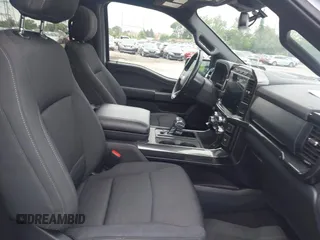2021 Ford F-150 XL z VIN 1FTEW1EP5MKE17091, wystawiony jako IAAI lot #42413293 z przebiegiem 57 042 mil mil oraz . Historia ofert i sprzedaży dostępna na DreamBid. Obrazek 5.