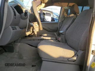 2014 Nissan Frontier SV with VIN 1N6AD0ER2EN732685, listed as a Copart auction lot 42761155 with 174,009 mi miles and Salvage Title. Bid and sale history available at DreamBid. Image 7.
