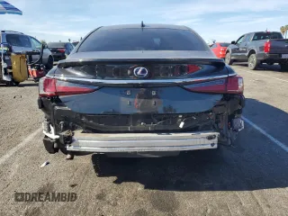 2022 Lexus ES 300h z VIN 58ADA1C13NU024676, wystawiony jako Copart lot #42182145 z przebiegiem 22 060 mil mil oraz Szkoda całkowita • Salvage title. Historia ofert i sprzedaży dostępna na DreamBid. Obrazek 6.