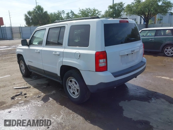 2016 Jeep Patriot Sport with VIN 1C4NJPBA3GD693490, listed as a IAAI auction lot 42086206 with 130,968 mi miles. Bid and sale history available at carsss.com. Image 3.