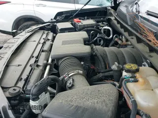 2022 Chevrolet Suburban Z71 с VIN 1GNSKDKD7NR345224, выставлен на аукционе IAAI как лот 42007246 с пробегом 50 300 миль миль и . История ставок и продаж доступна на DreamBid. Изображение 20.