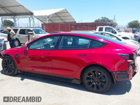 2023 Tesla Model 3 z VIN 5YJ3E1EA4PF454981, wystawiony jako IAAI lot #42704135 z przebiegiem 93 008 mil mil oraz . Historia ofert i sprzedaży dostępna na DreamBid. Obrazek 15.