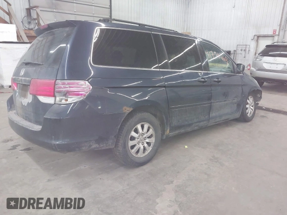 2008 Honda Odyssey EX-L with VIN 5FNRL38698B052703, listed as a IAAI auction lot 41758269 with 227,770 mi miles. Bid and sale history available at carsss.com. Image 4.