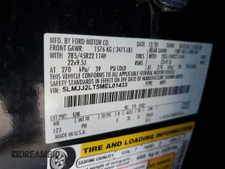 2021 Lincoln Navigator Reserve z VIN 5LMJJ2LT5MEL01433, wystawiony jako Copart lot #81058324 z przebiegiem 55 503 mil mil oraz Szkody całkowita. Historia ofert i sprzedaży dostępna na DreamBid. Obrazek 13.