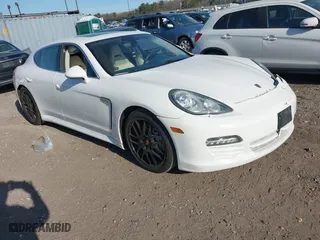2010 Porsche Panamera S with VIN WP0AB2A79AL063975, listed as a IAAI auction lot 42093122 with 114,908 mi miles. Bid and sale history available at carsss.com. Image 1.