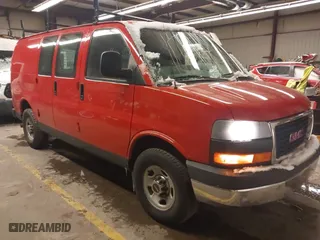 2009 GMC Savana Cargo Van with VIN 1GTGG25C191103217, listed as a IAAI auction lot 41363489 with 262,704 mi miles. Bid and sale history available at carsss.com. Image 1.