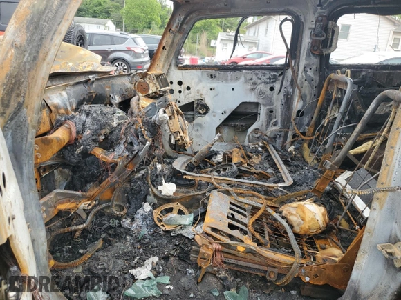2006 Hummer H3 z VIN 5GTDN136868153785, wystawiony jako Copart lot #58202235 z przebiegiem Nie podano mil oraz Szkoda całkowita • Salvage title. Historia ofert i sprzedaży dostępna na DreamBid. Obrazek 7.