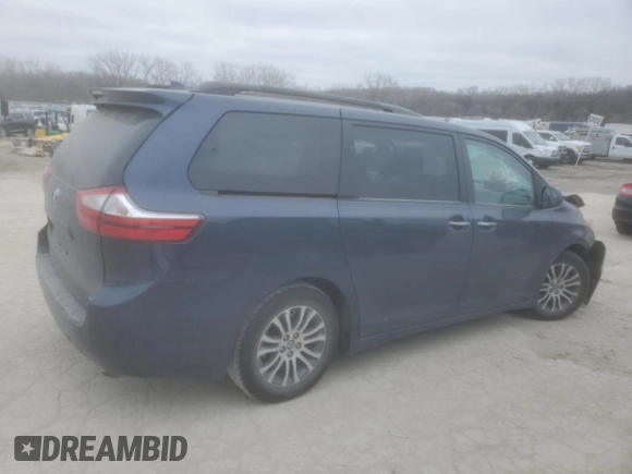 2018 Toyota Sienna XLE Auto Access Seat with VIN 5TDYZ3DC1JS958089, listed as a Copart auction lot 44910525 with 125,431 mi miles and Salvage Title. Bid and sale history available at carsss.com. Image 3.