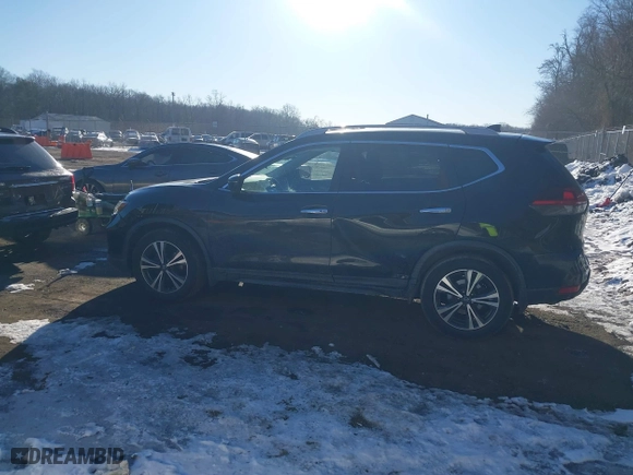2019 Nissan Rogue SL with VIN 5N1AT2MT5KC727434, listed as a IAAI auction lot 41415059 with 67,041 mi miles. Bid and sale history available at carsss.com. Image 14.