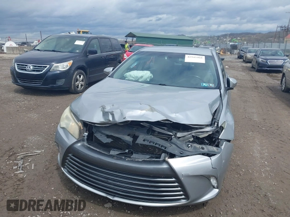 2015 Toyota Camry XLE with VIN 4T4BF1FK4FR498406, listed as a IAAI auction lot 41945968 with 178,070 mi miles. Bid and sale history available at carsss.com. Image 6.