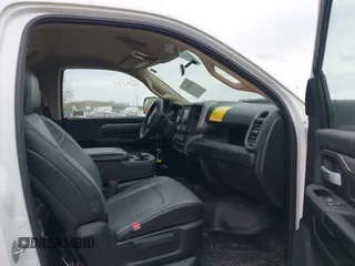 2019 Ram 2500 Tradesman with VIN 3C6MR5AJ4KG651441, listed as a IAAI auction lot 42090751 with 82,213 mi miles. Bid and sale history available at carsss.com. Image 5.
