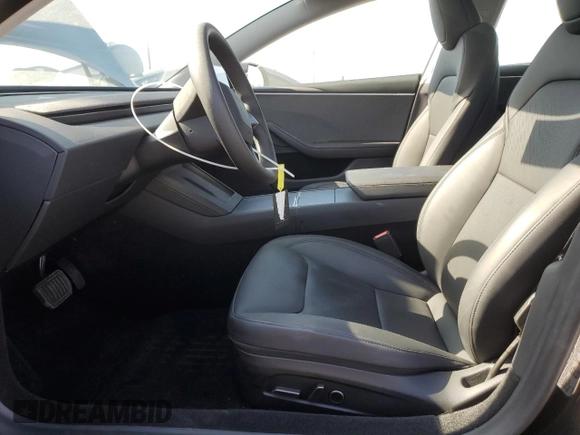 2025 Tesla Model 3 Long Range with VIN 5YJ3E1EA0SF902836, listed as a Copart auction lot 49674245 with 3,302 mi miles and Salvage Title. Bid and sale history available at DreamBid. Image 7.