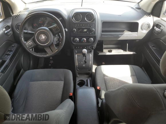 2011 Jeep Compass Latitude with VIN 1J4NF1FB6BD263831, listed as a Copart auction lot 52542625 with 160,743 mi miles and Salvage Title. Bid and sale history available at DreamBid. Image 8.