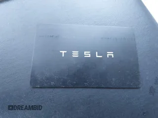 2020 Tesla Model 3 Performance z VIN 5YJ3E1ECXLF641945, wystawiony jako IAAI lot #41337826 z przebiegiem 53 336 mil mil oraz . Historia ofert i sprzedaży dostępna na DreamBid. Obrazek 11.