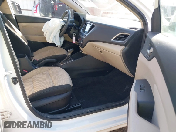 2019 Hyundai Accent SE with VIN 3KPC24A38KE068774, listed as a IAAI auction lot 41768663 with 17,916 mi miles. Bid and sale history available at carsss.com. Image 5.