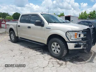 2018 Ford F-150 XL z VIN 1FTEW1EP3JKC46790, wystawiony jako IAAI lot #42584702 z przebiegiem 138 756 mil mil oraz . Historia ofert i sprzedaży dostępna na DreamBid. Obrazek 1.