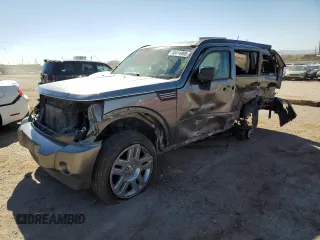 2011 Dodge Nitro Heat z VIN 1D4PU4GK6BW601370, wystawiony jako Copart lot #50414905 z przebiegiem 75 318 mil mil oraz Szkoda całkowita • Salvage title. Historia ofert i sprzedaży dostępna na DreamBid. Obrazek 1.