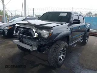 2015 Toyota Tacoma with VIN 3TMLU4EN8FM167337, listed as a IAAI auction lot 42117662 with 60,929 mi miles. Bid and sale history available at carsss.com. Image 17.
