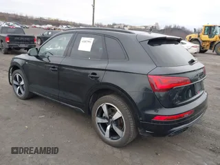 2022 Audi Q5 S line Prestige with VIN WA1FAAFY5N2110946, listed as a IAAI auction lot 41887991 with 39,170 mi miles. Bid and sale history available at carsss.com. Image 3.