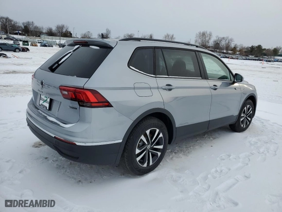 2024 Volkswagen Tiguan S with VIN 3VVFB7AX3RM165819, listed as a Copart auction lot 44740345 with 0 mi miles and Salvage Title. Bid and sale history available at carsss.com. Image 3.