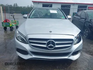 2018 Mercedes-Benz C 300 с VIN WDDWF4KBXJR318385, выставлен на аукционе IAAI как лот 42342160 с пробегом 46 800 миль миль и . История ставок и продаж доступна на DreamBid. Изображение 12.