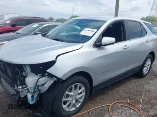 2022 Chevrolet Equinox LT z VIN 3GNAXKEV3NL135782, wystawiony jako IAAI lot #42155088 z przebiegiem 41 785 mil mil oraz . Historia ofert i sprzedaży dostępna na DreamBid. Obrazek 18.