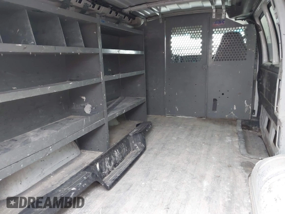 2005 Chevrolet Express Cargo with VIN 1GCGG25V751149808, listed as a IAAI auction lot 41925249 with 390,151 mi miles and . Bid and sale history available at DreamBid. Image 8.