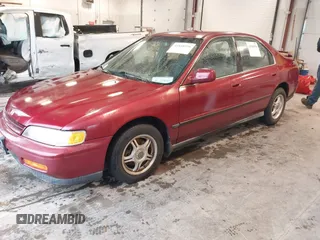 1994 Honda Accord LX with VIN 1HGCD563XRA131476, listed as a IAAI auction lot 41848998 with 109,243 mi miles. Bid and sale history available at carsss.com. Image 2.