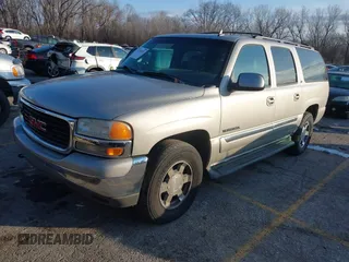 2006 GMC Yukon XL SLT with VIN 3GKFK16Z06G207450, listed as a IAAI auction lot 41250452 with 229,080 mi miles. Bid and sale history available at carsss.com. Image 2.