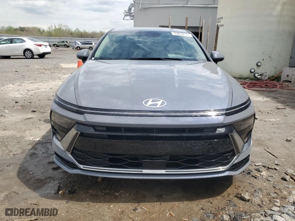 2024 Hyundai Sonata Hybrid SEL with VIN KMHL34JJ7RA096053, listed as a Copart auction lot 53102305 with 25,044 mi miles and Clean Title. Bid and sale history available at carsss.com. Image 5.