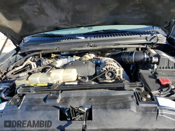 2001 Ford Super Duty F-250 XL with VIN 1FTNX20F11EB60992, listed as a Copart auction lot 88501795 with 136,557 mi miles and Salvage Title. Bid and sale history available at carsss.com. Image 12.
