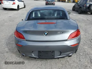 2011 BMW Z4 sDrive35is with VIN WBALM1C50BE633213, listed as a Copart auction lot 61220135 with 62,458 mi miles and Salvage title. Bid and sale history available at DreamBid. Image 6.