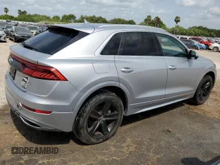 2021 Audi Q8 Premium z VIN WA1AVAF15MD020653, wystawiony jako Copart lot #55220895 z przebiegiem 68 826 mil mil oraz Tytuł czysty. Historia ofert i sprzedaży dostępna na DreamBid. Obrazek 3.