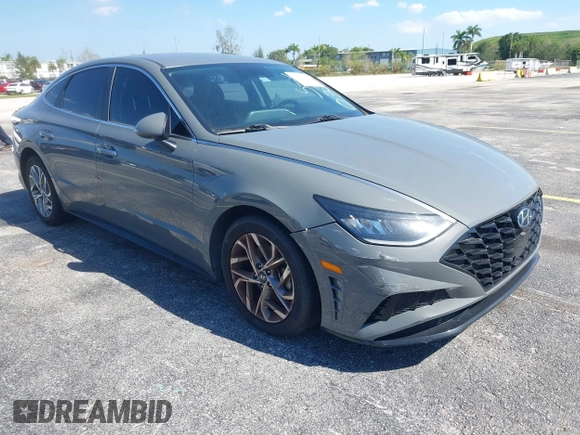 2020 Hyundai Sonata SEL z VIN 5NPEF4JA4LH060325, wystawiony jako IAAI lot #41957739 z przebiegiem 81 048 mil mil oraz . Historia ofert i sprzedaży dostępna na DreamBid. Obrazek 6.
