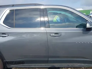 2020 Chevrolet Traverse LT with VIN 1GNERHKW7LJ309689, listed as a IAAI auction lot 42270616 with 120,264 mi miles and . Bid and sale history available at DreamBid. Image 13.
