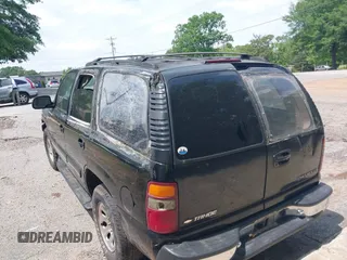 2001 Chevrolet Tahoe LS z VIN 1GNEC13T11J253789, wystawiony jako IAAI lot #42149420 z przebiegiem Nie podano mil oraz . Historia ofert i sprzedaży dostępna na DreamBid. Obrazek 3.