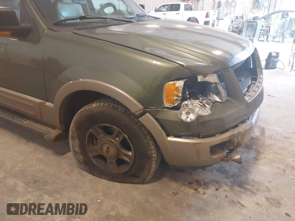 2003 Ford Expedition Eddie Bauer with VIN 1FMFU18L03LA98352, listed as a IAAI auction lot 42290351 with 249,903 mi miles and . Bid and sale history available at DreamBid. Image 6.