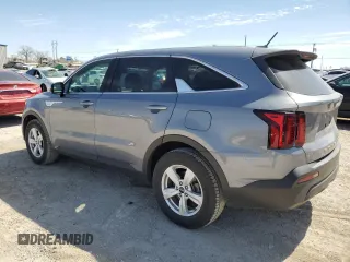 2022 Kia Sorento LX z VIN 5XYRG4LC2NG076613, wystawiony jako Copart lot #47830665 z przebiegiem 61 783 mil mil oraz Szkoda całkowita • Salvage title. Historia ofert i sprzedaży dostępna na DreamBid. Obrazek 2.