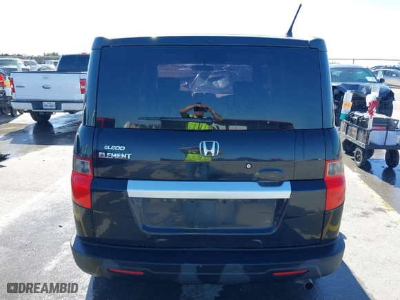 2011 Honda Element LX with VIN 5J6YH1H30BL000642, listed as a IAAI auction lot 41774181 with NaN miles. Bid and sale history available at carsss.com. Image 16.