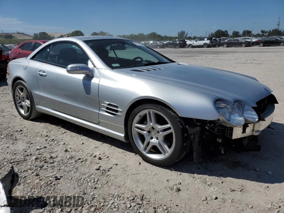 2007 Mercedes-Benz SL 550 with VIN WDBSK71F57F134782, listed as a Copart auction lot 47041625 with 54,995 mi miles and Salvage title. Bid and sale history available at DreamBid. Image 4.
