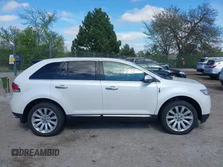 2012 Lincoln MKX with VIN 2LMDJ8JK9CBL16738, listed as a IAAI auction lot 42253064 with 147,719 mi miles and . Bid and sale history available at DreamBid. Image 13.