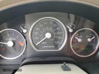 2007 Lincoln Mark LT with VIN 5LTPW18537FJ07941, listed as a Copart auction lot 85430184 with 125,320 mi miles and Clean Title. Bid and sale history available at carsss.com. Image 9.