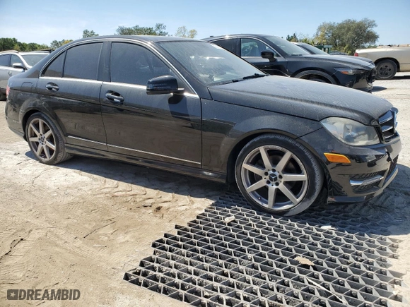 2014 Mercedes-Benz C-Class C 250 Sport with VIN WDDGF4HB2EA959983, listed as a Copart auction lot 50046955 with NaN miles and Clean Title. Bid and sale history available at carsss.com. Image 4.