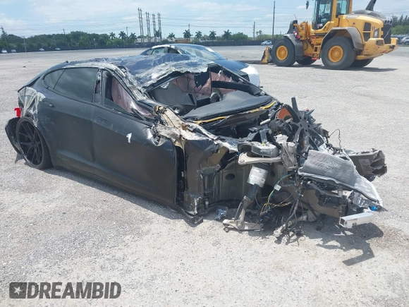 2021 Tesla Model S Plaid с VIN 5YJSA1E63MF451438, выставлен на аукционе IAAI как лот 41399777 с пробегом Не указан миль и . История ставок и продаж доступна на DreamBid. Изображение 1.