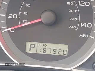 2008 Subaru Impreza Sedan (Natl) i with VIN JF1GE61688H519077, listed as a IAAI auction lot 41230489 with 187,920 mi miles. Bid and sale history available at carsss.com. Image 15.