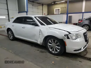 2016 Chrysler 300 Limited with VIN 2C3CCARG1GH270827, listed as a Copart auction lot 83959394 with 122,288 mi miles and Salvage Title. Bid and sale history available at DreamBid. Image 4.