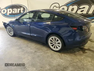 2022 Tesla Model 3 with VIN 5YJ3E1EA5NF372643, listed as a Copart auction lot 54096985 with 43,438 mi miles and Clean Title. Bid and sale history available at DreamBid. Image 2.