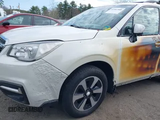 2018 Subaru Forester Premium with VIN JF2SJAEC4JH425448, listed as a IAAI auction lot 42107508 with 147,606 mi miles. Bid and sale history available at carsss.com. Image 12.