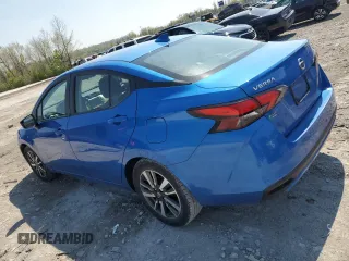 2021 Nissan Versa SV z VIN 3N1CN8EV2ML892619, wystawiony jako Copart lot #53611595 z przebiegiem 80 361 mil mil oraz Szkoda całkowita • Salvage title. Historia ofert i sprzedaży dostępna na DreamBid. Obrazek 2.